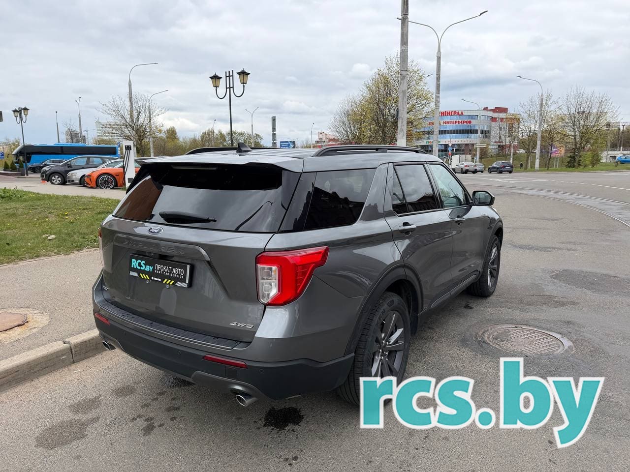 Ford Explorer 6 мест 2023
