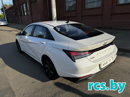 Hyundai Elantra 2023