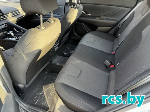 Hyundai Elantra 2023